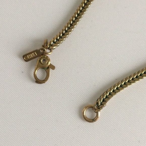 Vintage MONET Flower Chocker Necklace - Picture 4 of 5